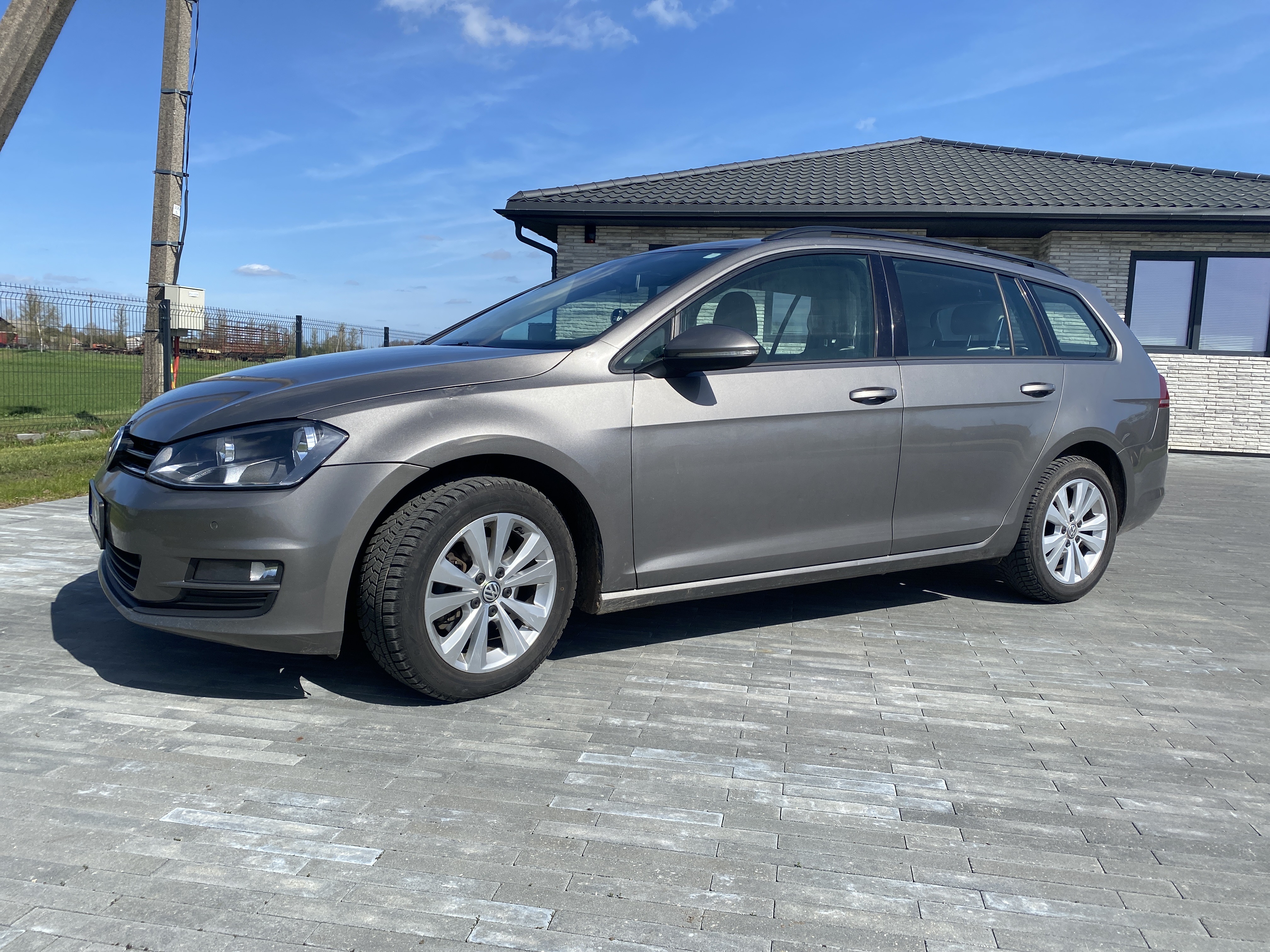 Volkswagen Golf VII